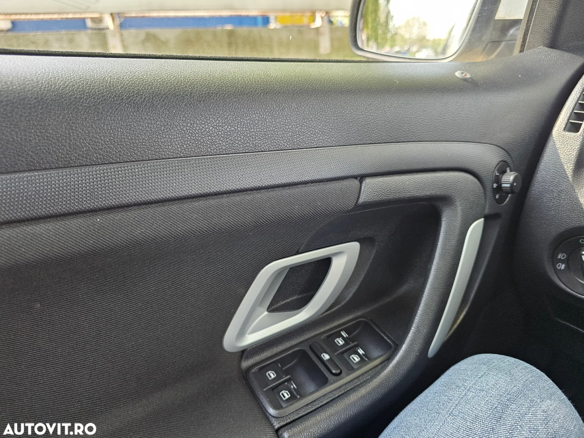 Skoda Roomster 1.6 Scout - 14