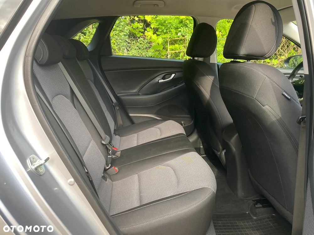 Hyundai i30 - 25