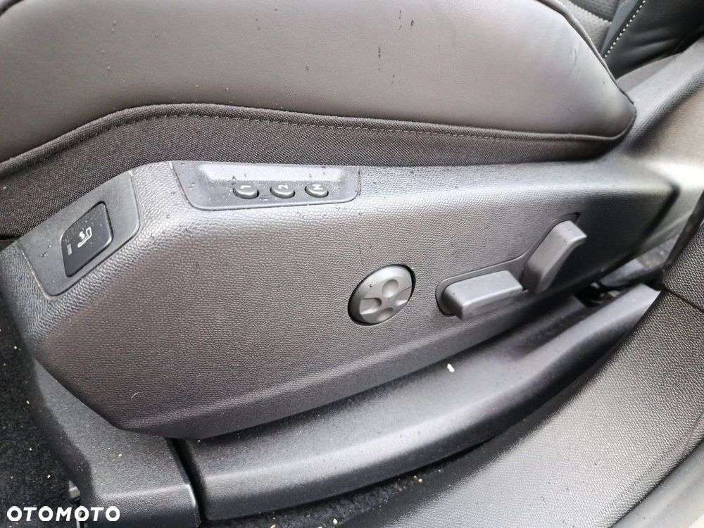 DS Automobiles DS 7 Crossback - 12