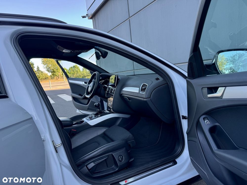 Audi A4 Avant 2.0 TDI DPF S line Sportpaket - 26