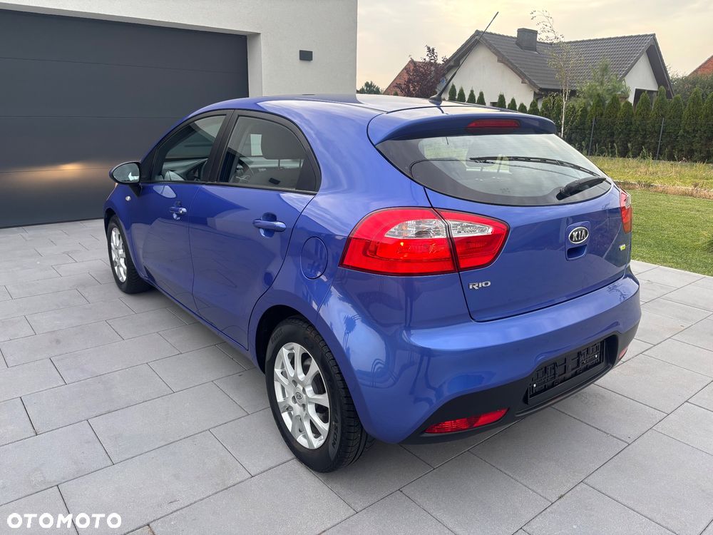 Kia Rio 1.2 Attract - 18