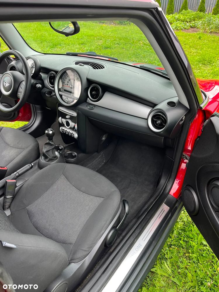 MINI ONE Standard - 8