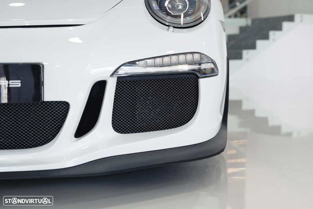 Porsche 911 Série F - 7
