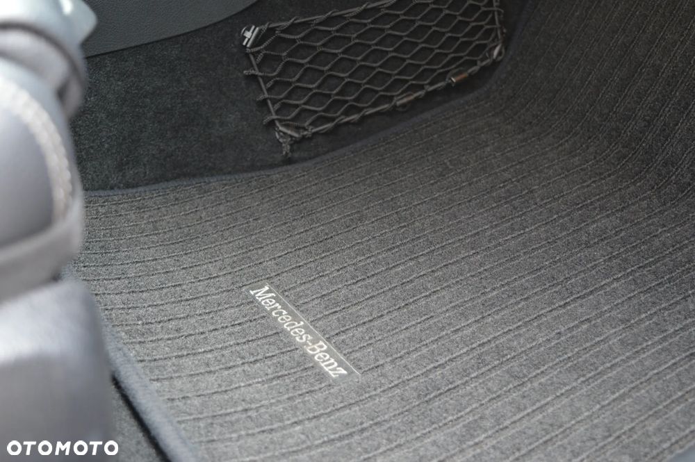 Mercedes-Benz Klasa A 180 d Progressive 7G-DCT - 38