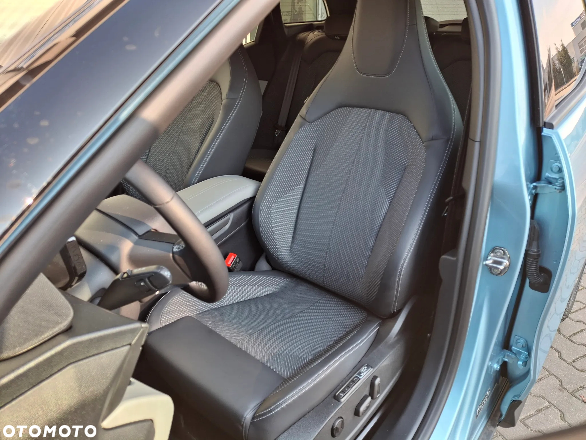 Ford Explorer 77kWh RWD - 13