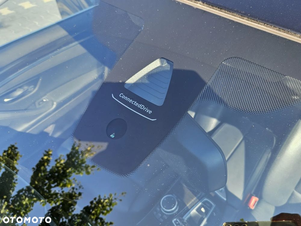 BMW Seria 5 525d Touring Luxury Line - 34