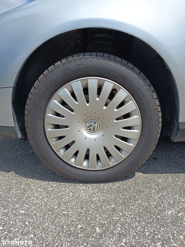 Volkswagen Passat - 9