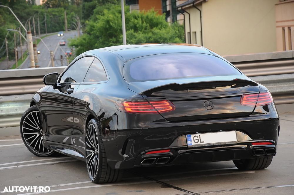 Mercedes-Benz S 500 4MATIC Aut - 11