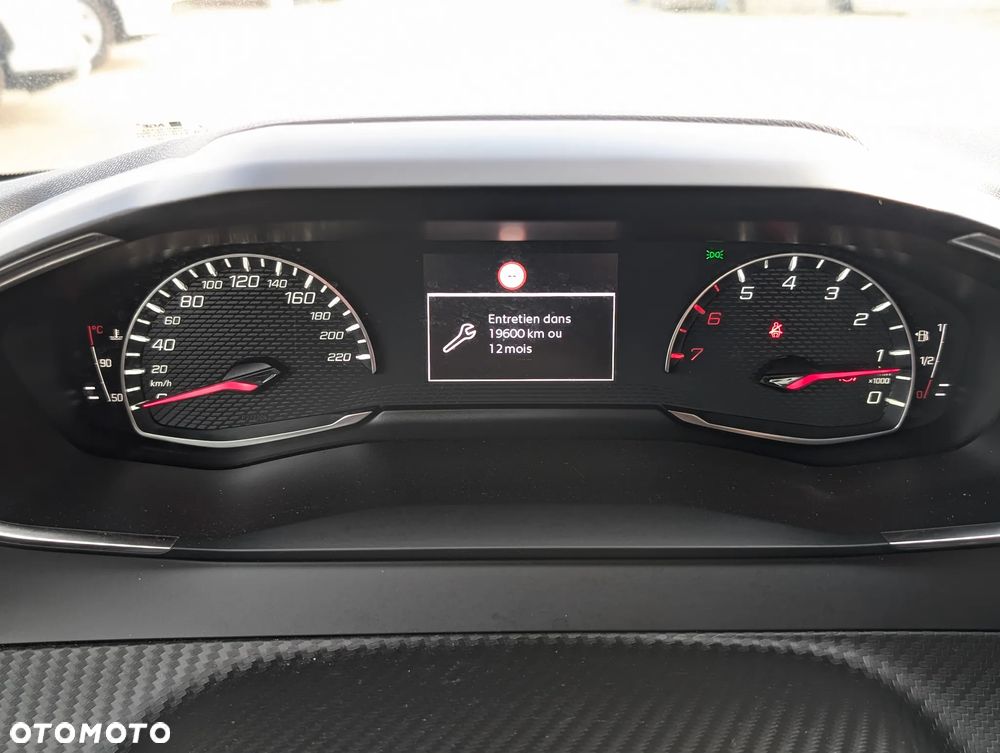 Peugeot 208 PureTech 100 Active Pack - 26
