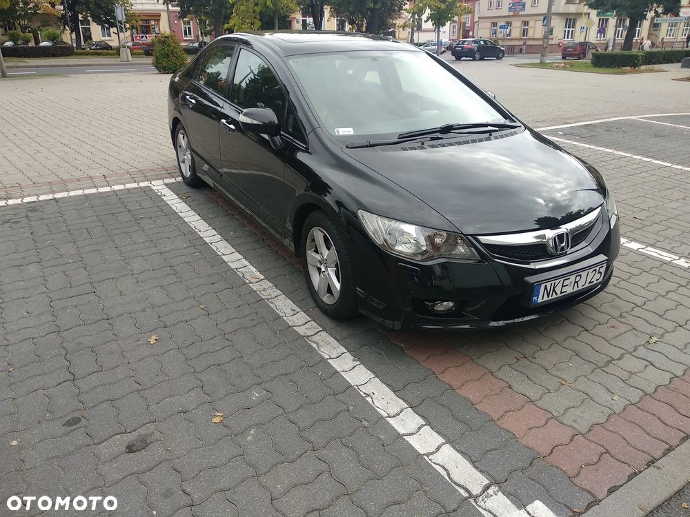 Honda Civic 1.8 Executive - 19