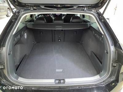 Volkswagen Passat - 6