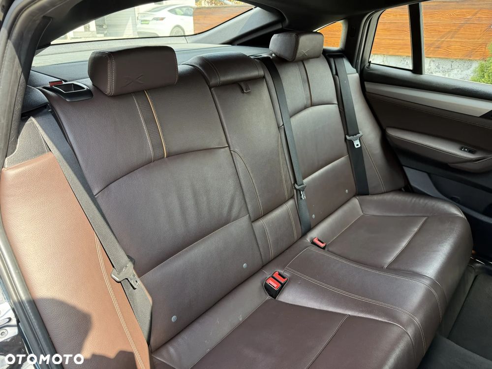 BMW X4 xDrive20d xLine - 17