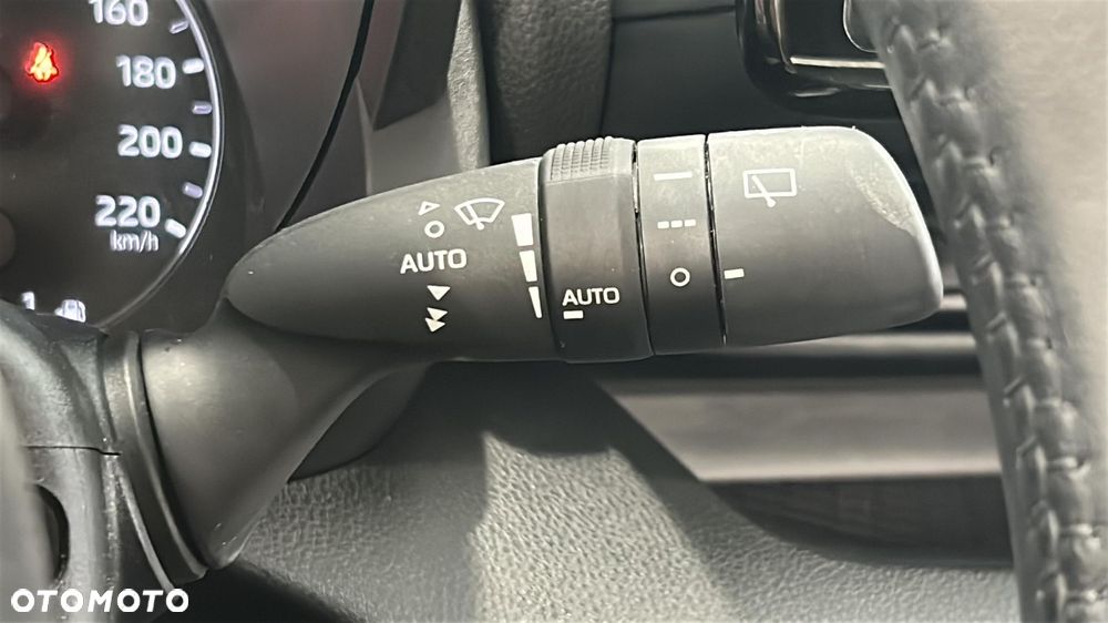 Toyota Yaris - 25