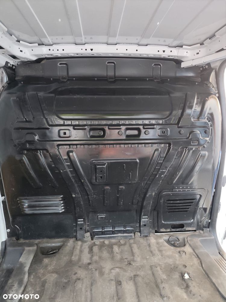 Ford Transit Connect - 7