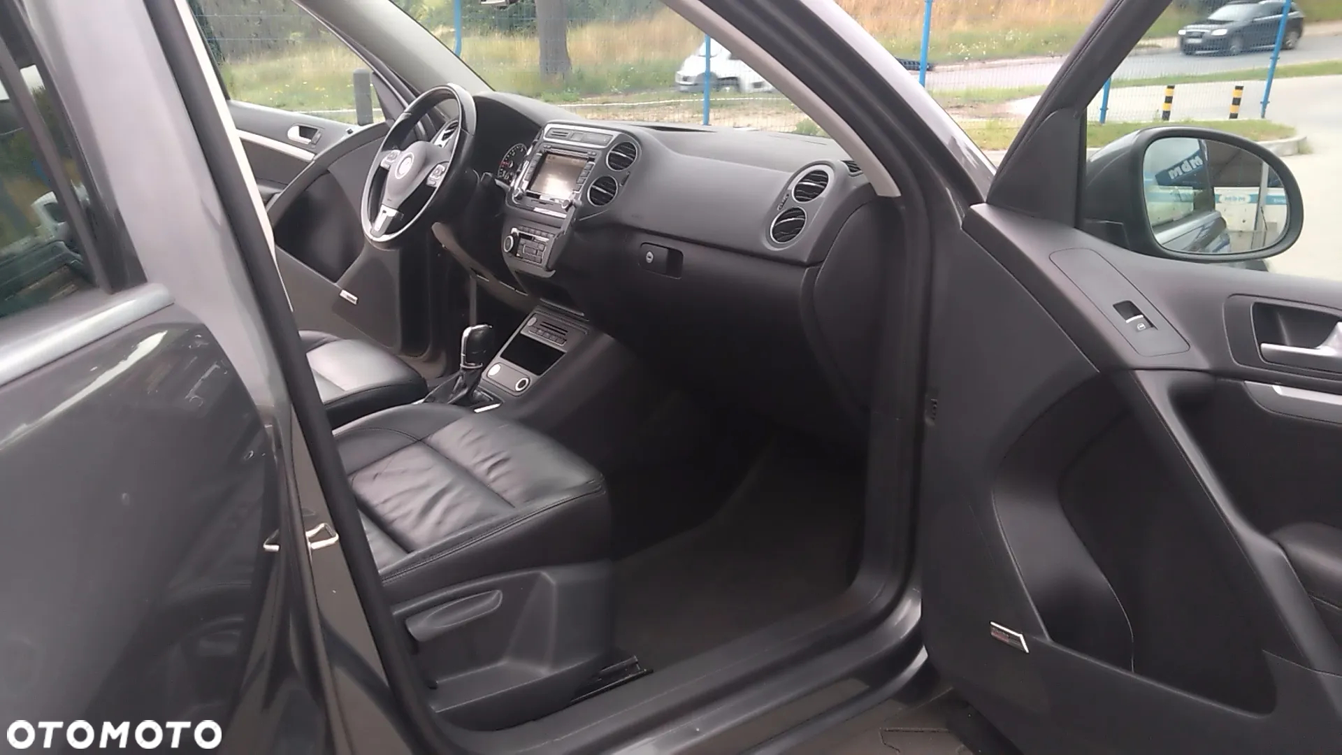 Volkswagen Tiguan - 16
