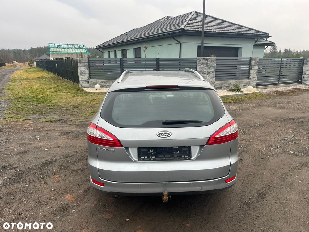 Ford Mondeo 2.0 Trend - 8