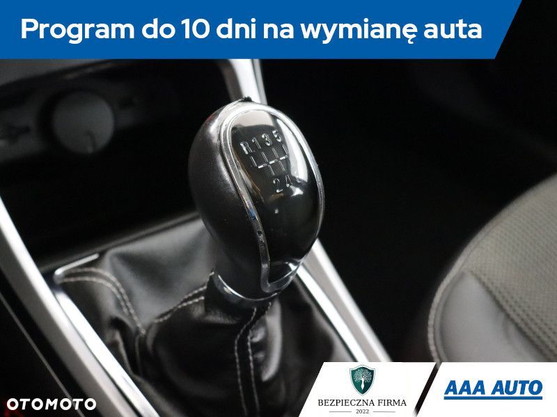 Opel Astra - 20