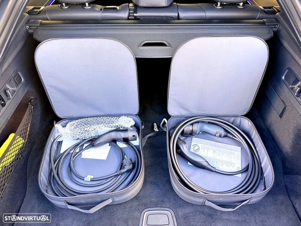 Mercedes-Benz GLC 300 de Coupe 4Matic - 38