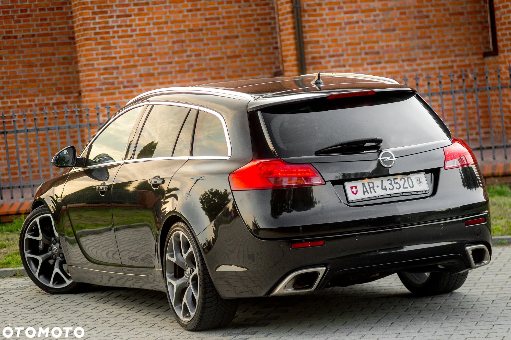 Opel Insignia 2.8 T V6 OPC - 11