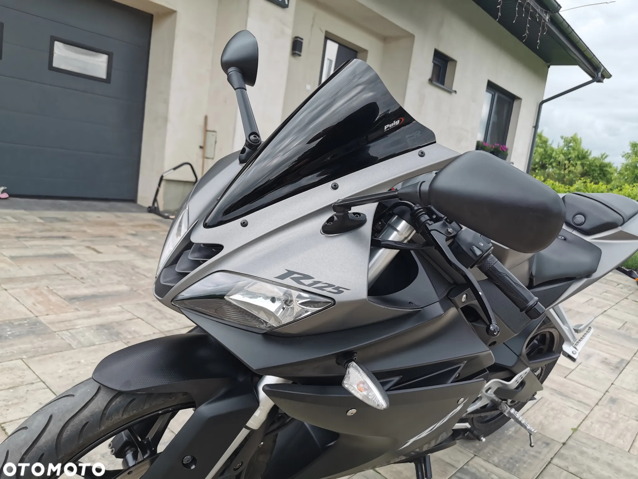 Yamaha YZF - 10