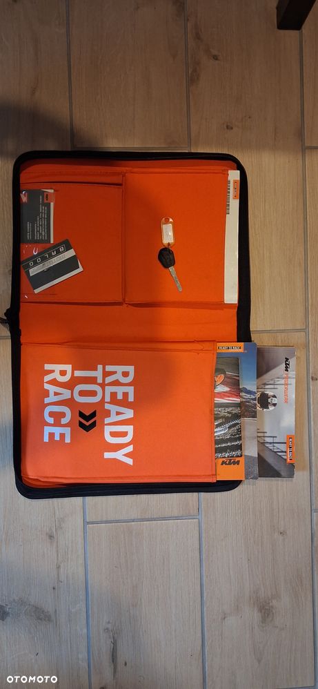 KTM RC 125 - 8
