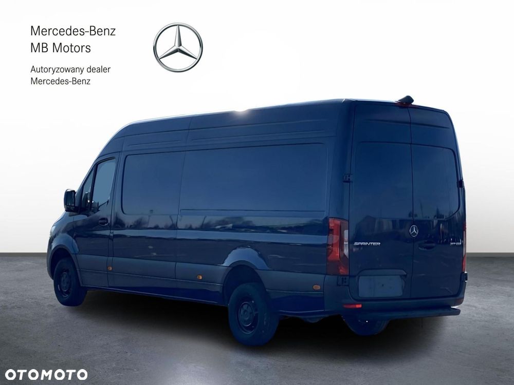 Mercedes-Benz Sprinter - 4