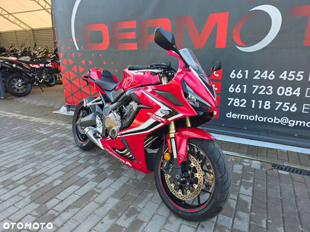 Honda CBR - 1