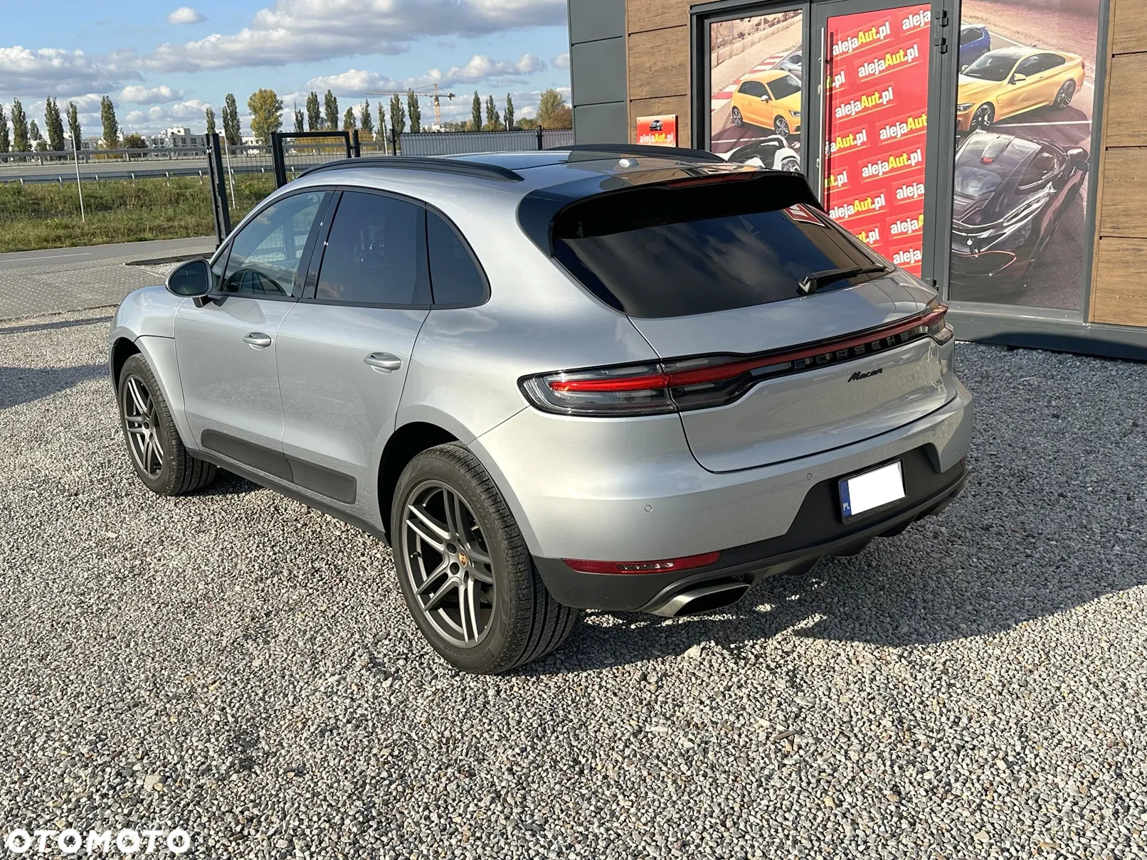 Porsche Macan Standard - 4