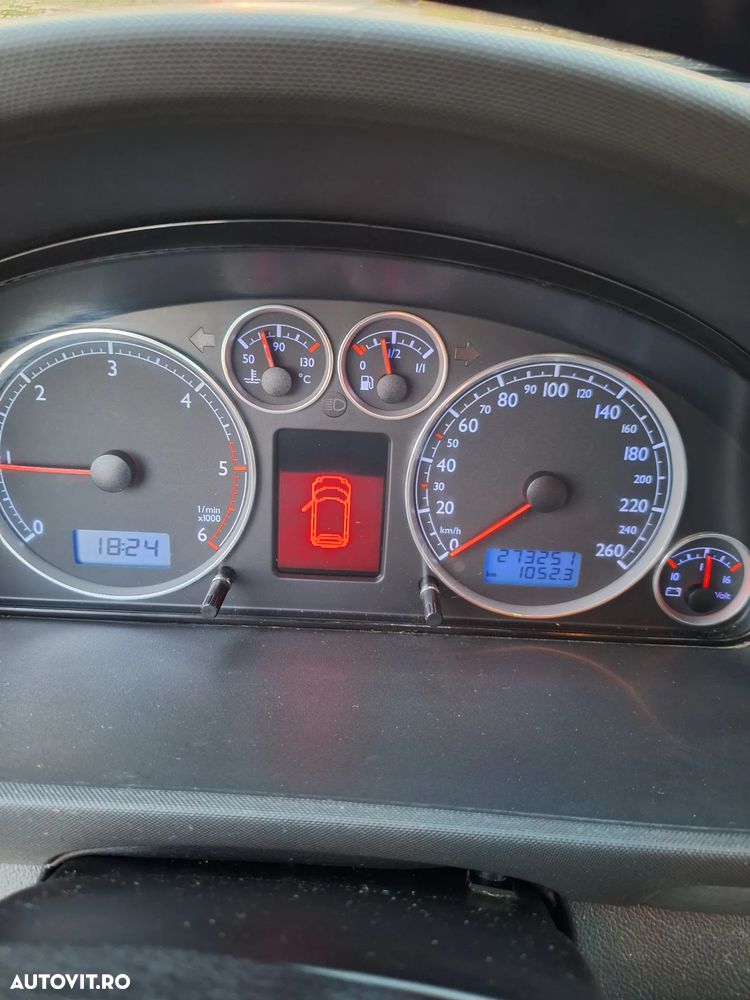 Volkswagen Sharan - 4