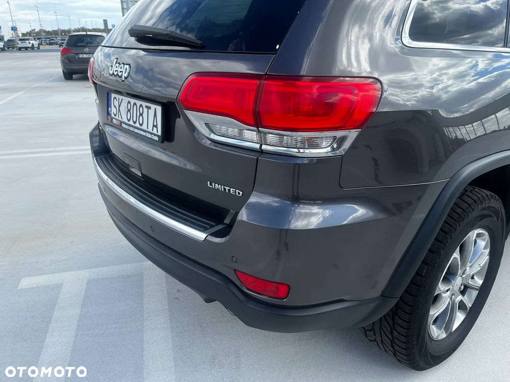 Jeep Grand Cherokee - 33