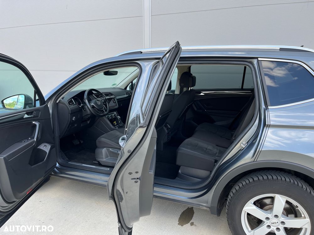 Volkswagen Tiguan 2.0 TDI SCR 4MOTION BlueMotion Technology DSG Lounge Sport & Style - 9