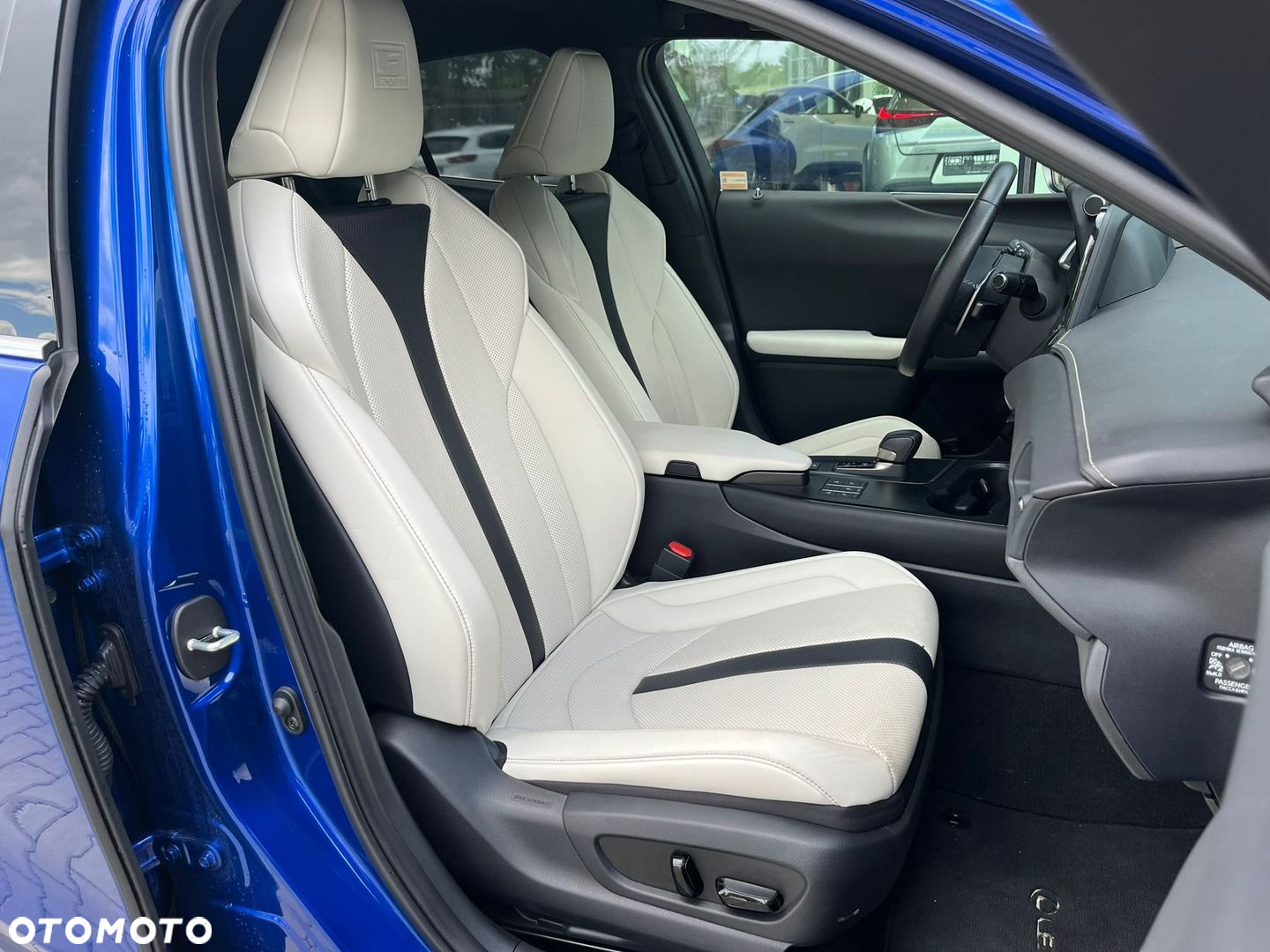 Lexus UX - 23