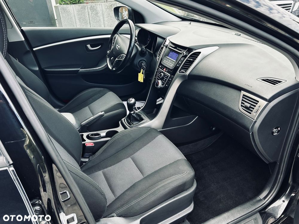 Hyundai i30 1.6 GDI Style - 14