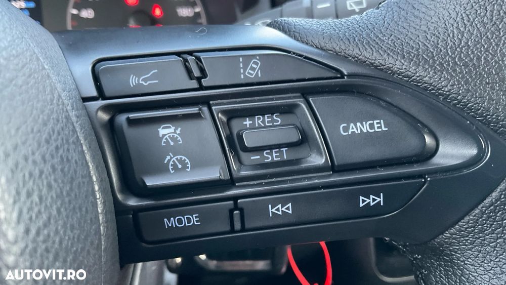 Toyota Yaris 1.5 VVT-i HSD Eco - 21