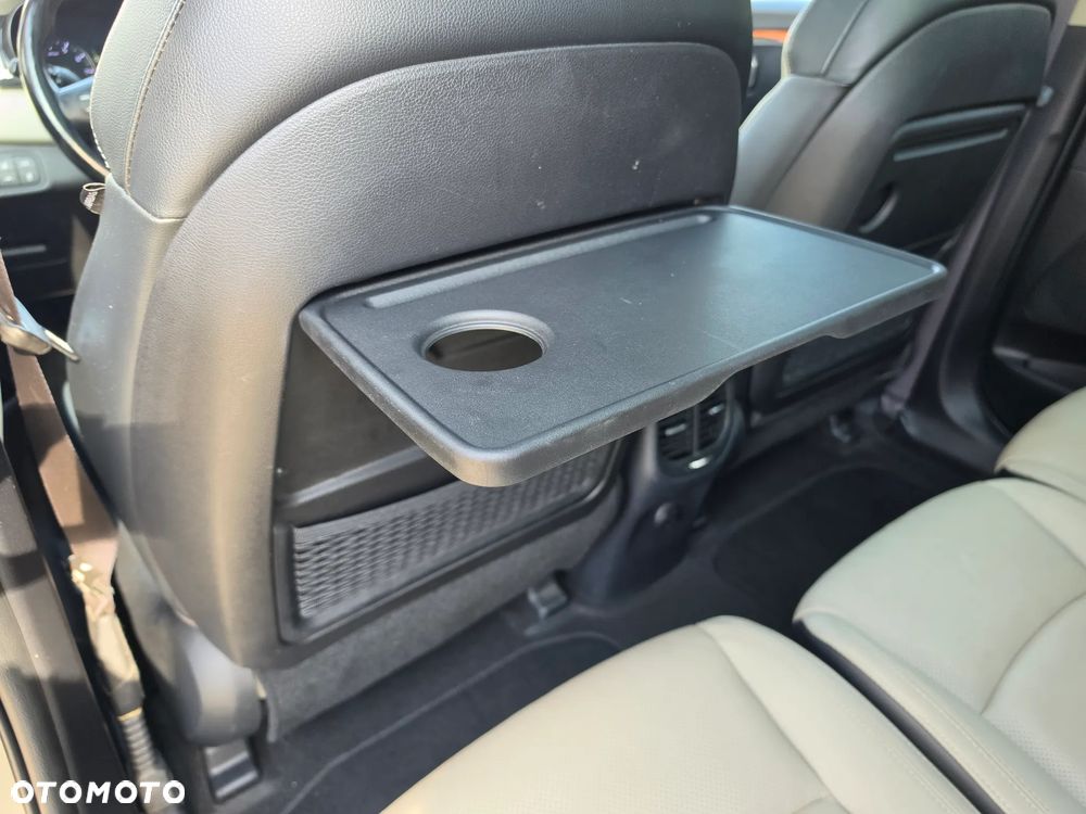 Kia Carens 2.0 GDI L - 39