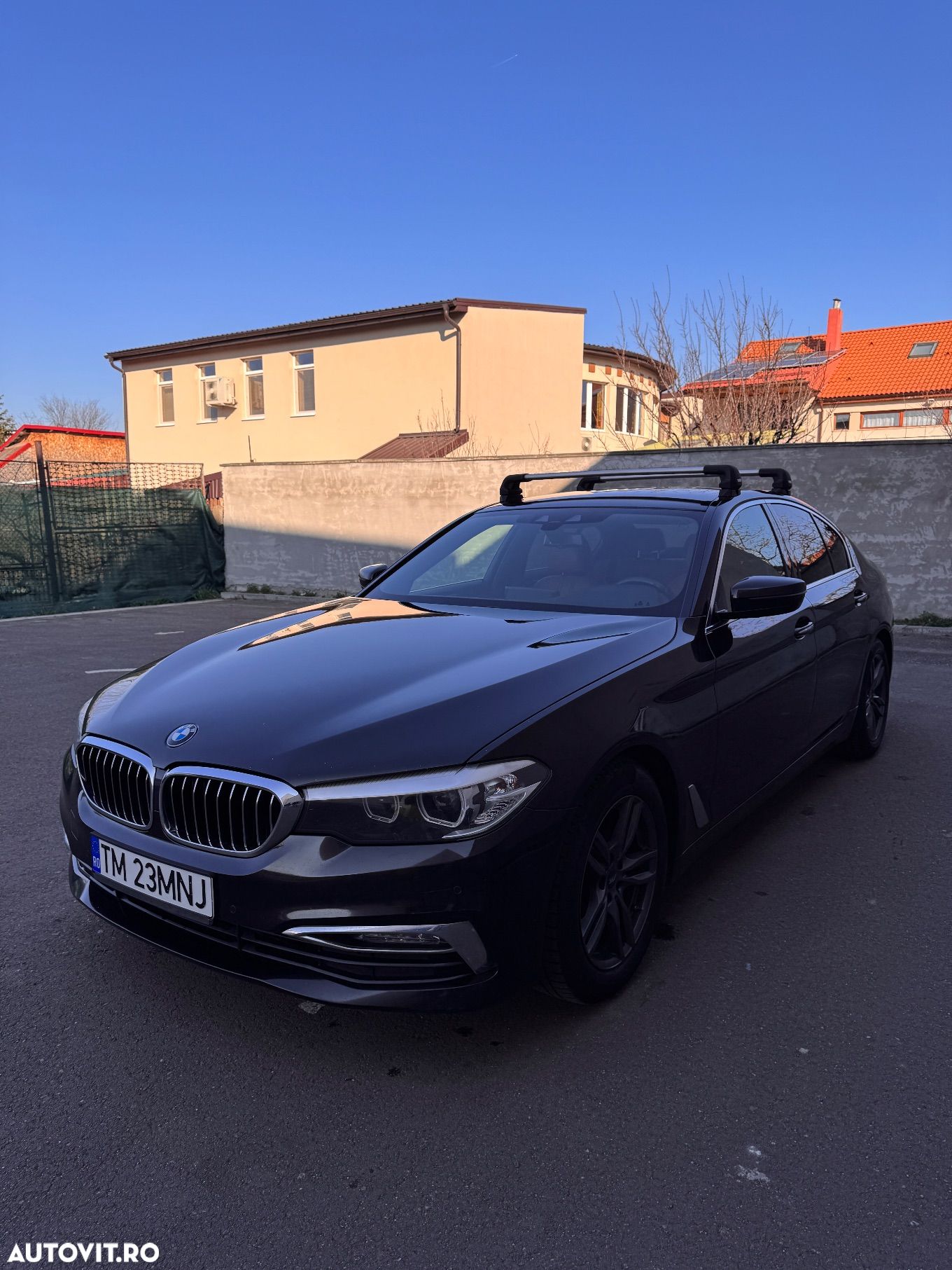 BMW Seria 5 520d Touring Aut. Luxury Line - 1