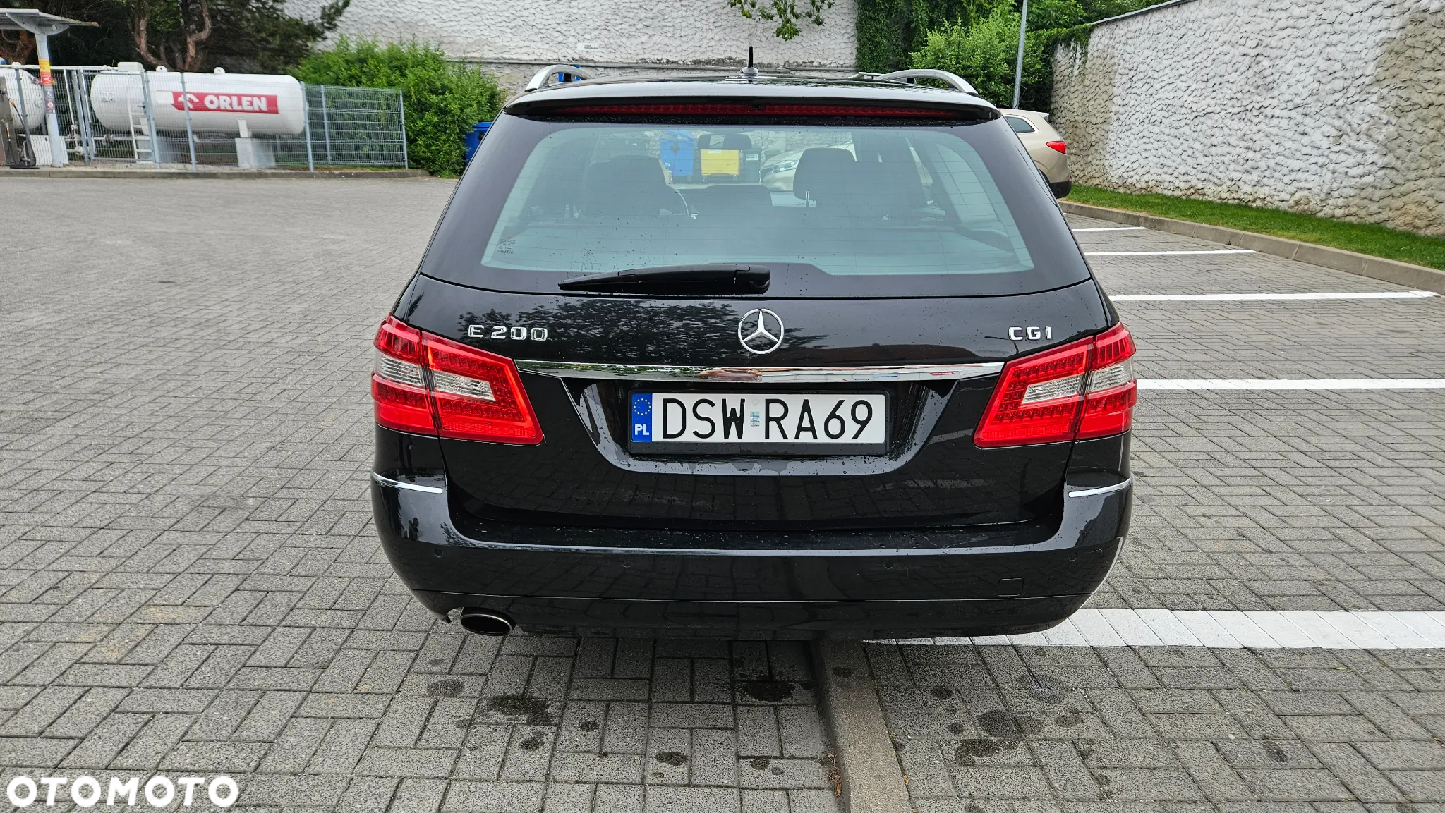 Mercedes-Benz Klasa E 200 T CGI BlueEFFICIENCY Automatik Elegance - 6