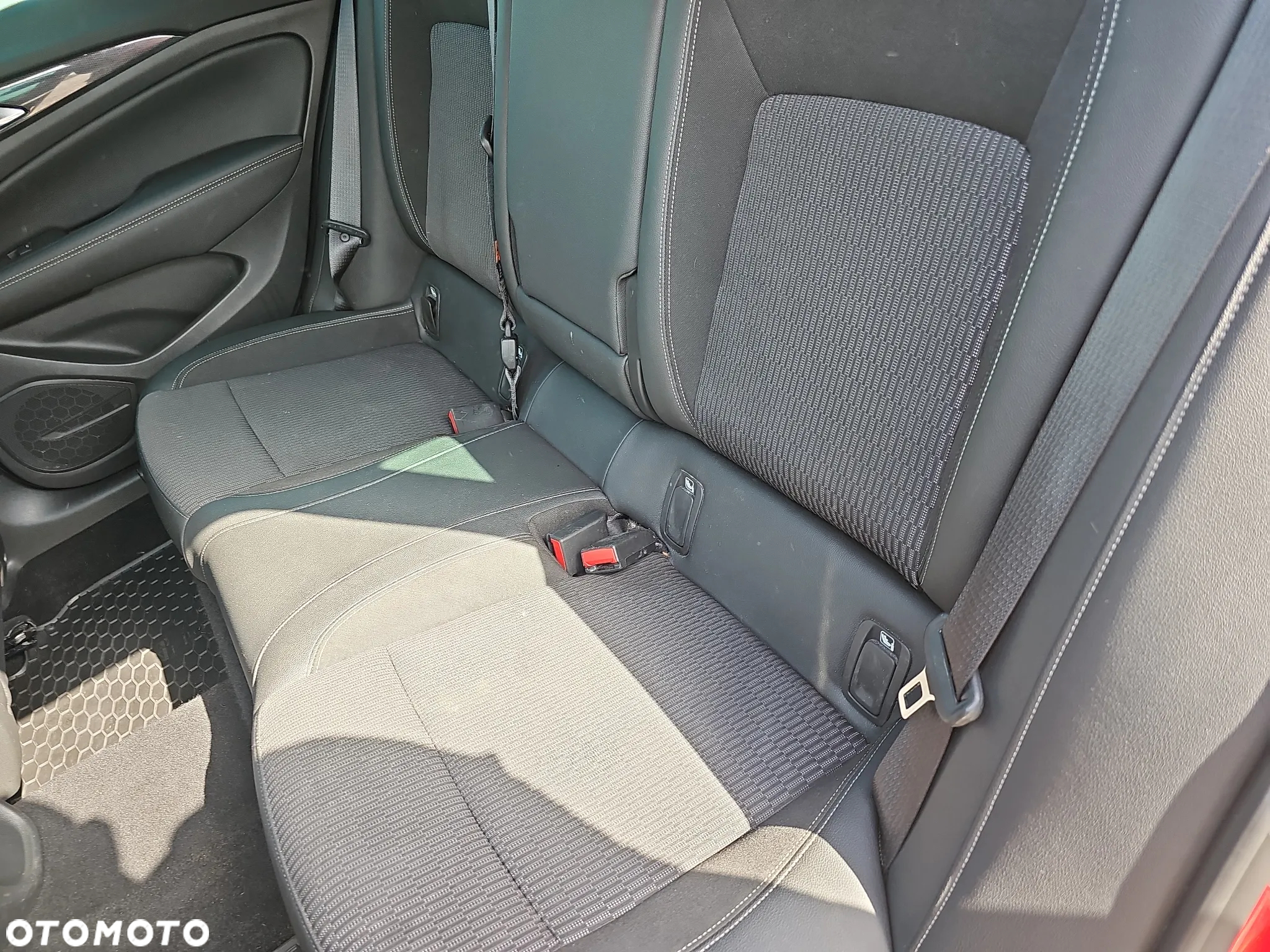 Opel Insignia 2.0 T Elegance S&S - 12