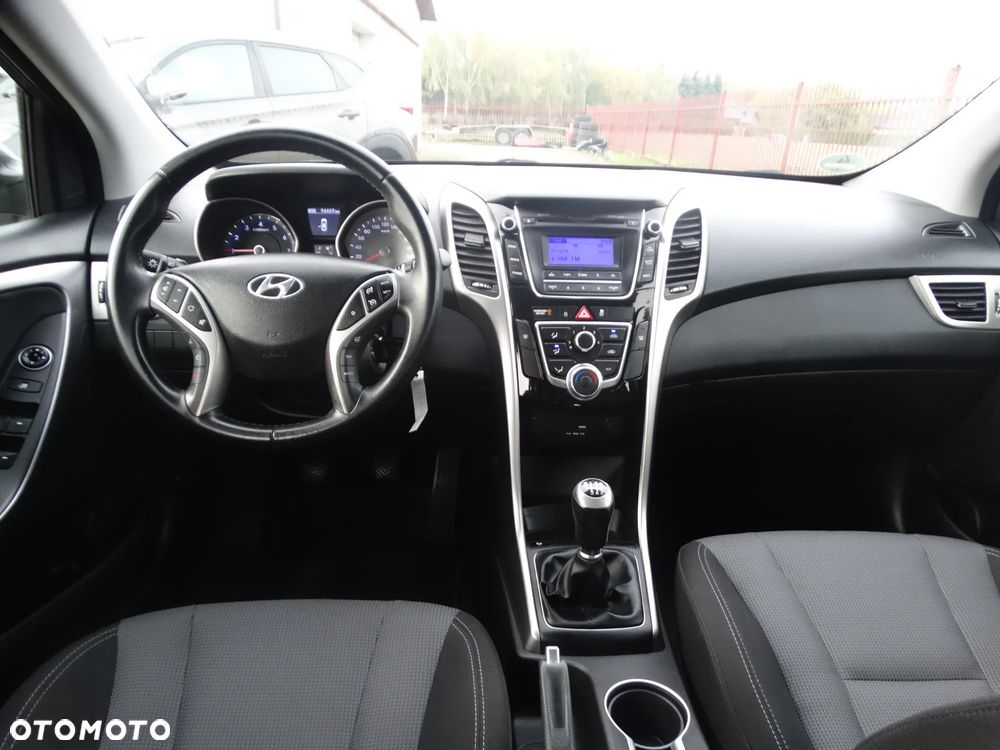 Hyundai i30 - 13