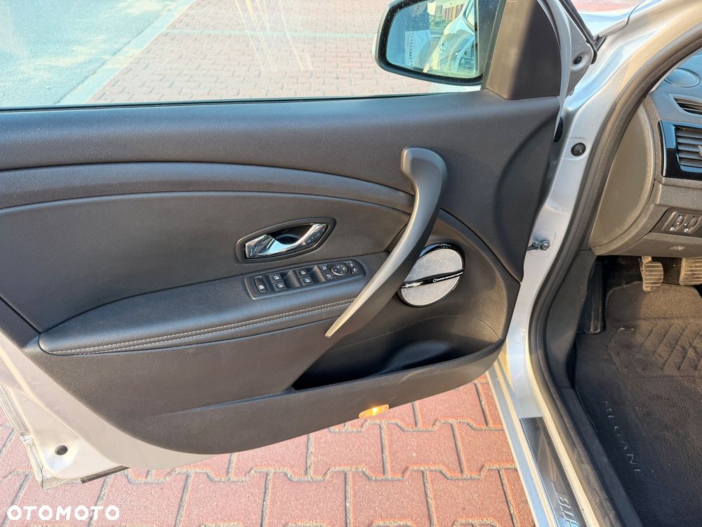 Renault Megane ENERGY dCi 130 Start & Stop Bose Edition - 11
