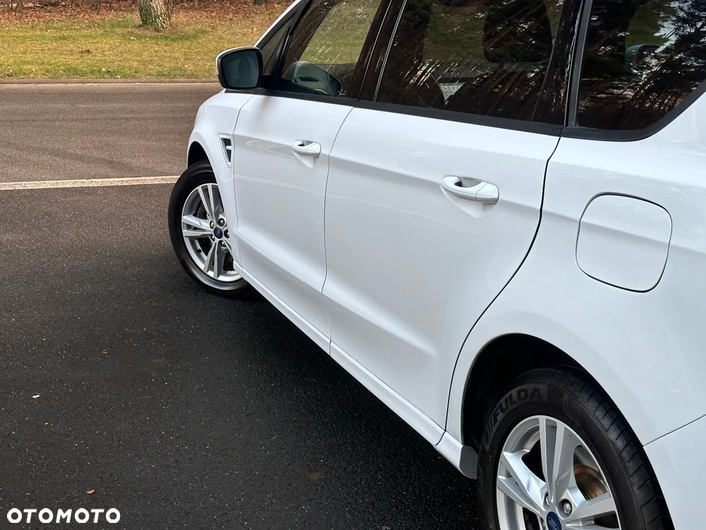 Ford S-Max 2.0 TDCi Trend - 13