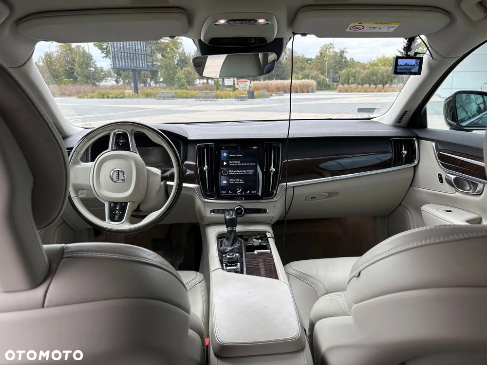 Volvo S90 - 13
