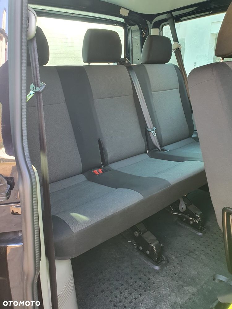 Volkswagen Transporter Kombi L1H1 4Motion - 11