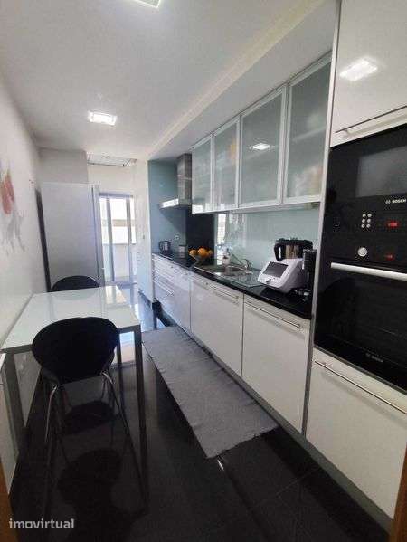 Apartamento T1 para arrendamento, Santa Marinha, Vila Nova de Gaia - Grande imagem: 5/8
