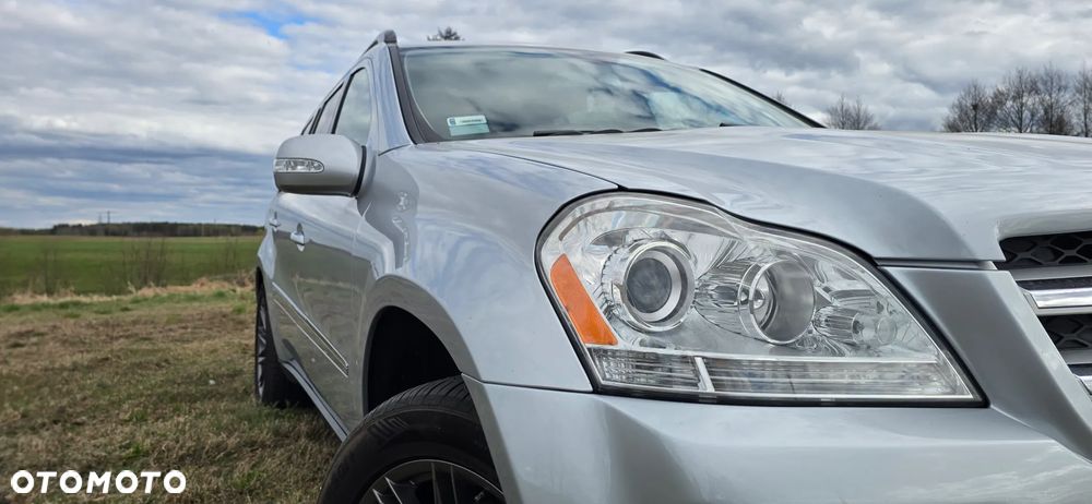 Mercedes-Benz GL 450 - 4