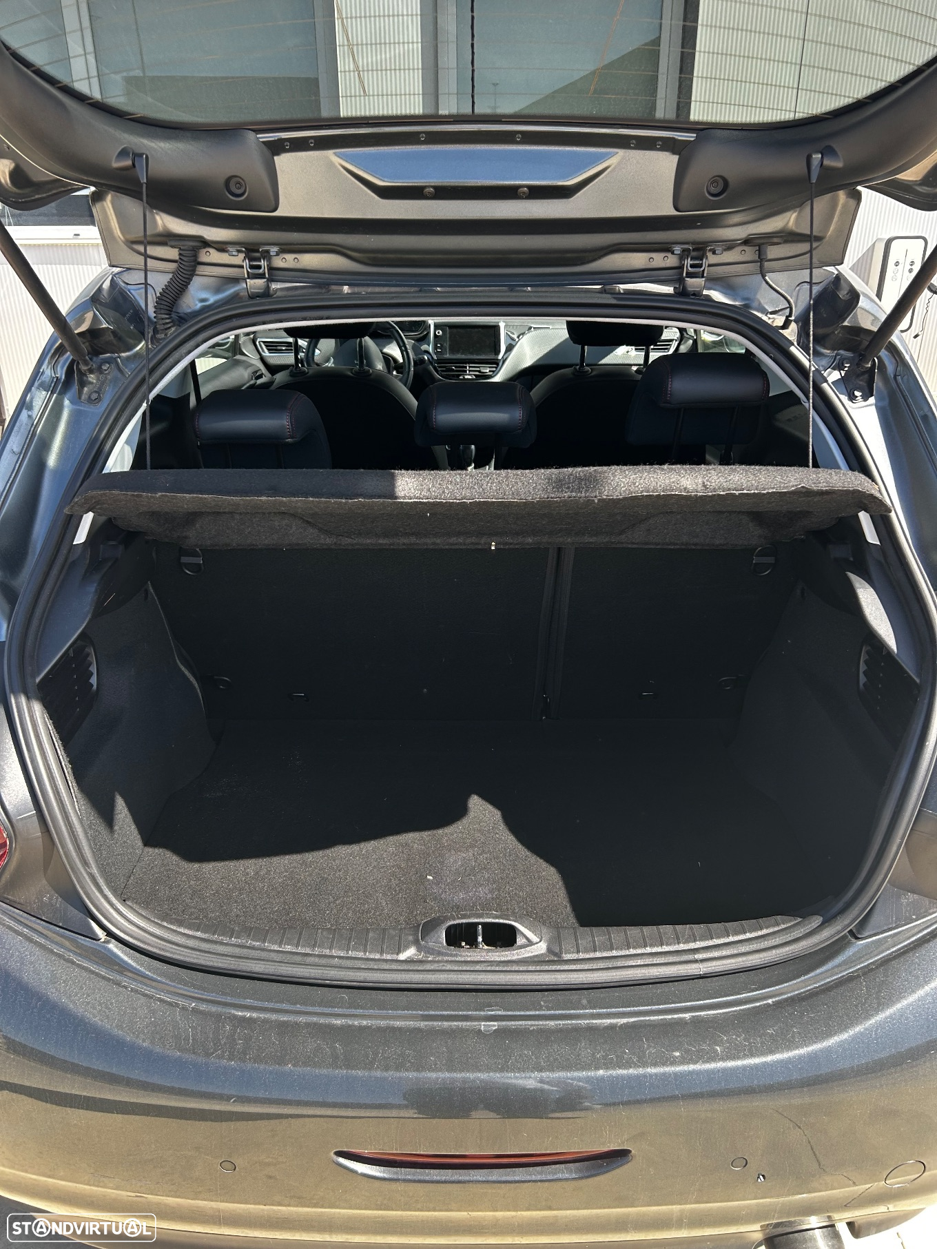 Peugeot 208 1.2 PureTech GT Line - 16