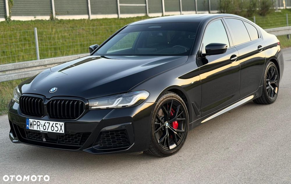 BMW Seria 5 M550i xDrive - 1