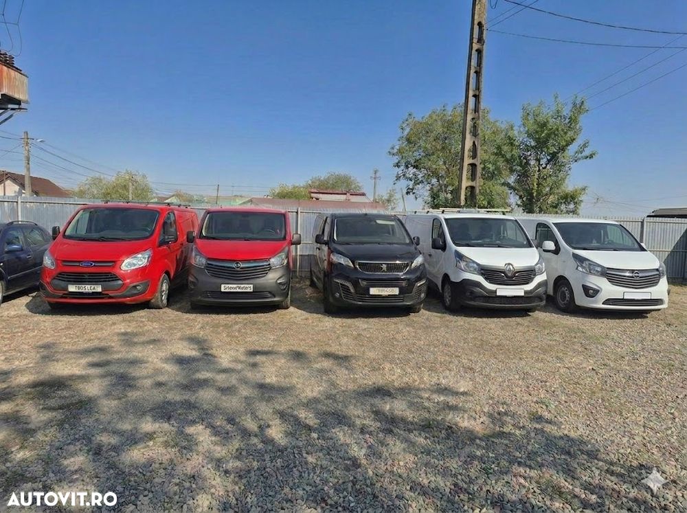 Opel Vivaro - 1