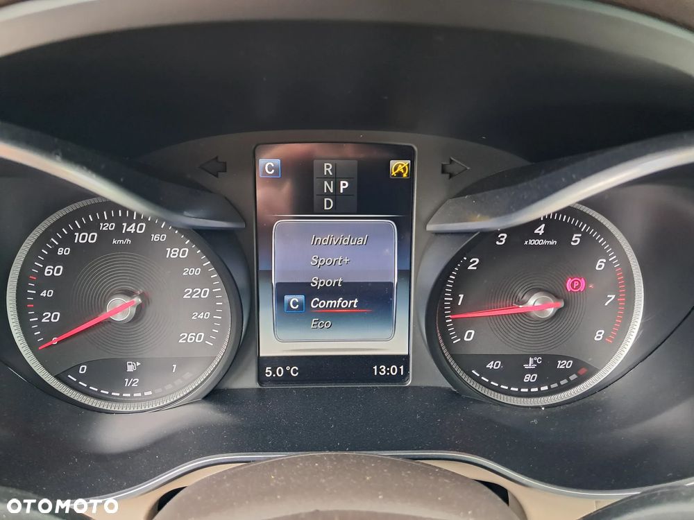 Mercedes-Benz GLC 250 4Matic 9G-TRONIC AMG Line - 33