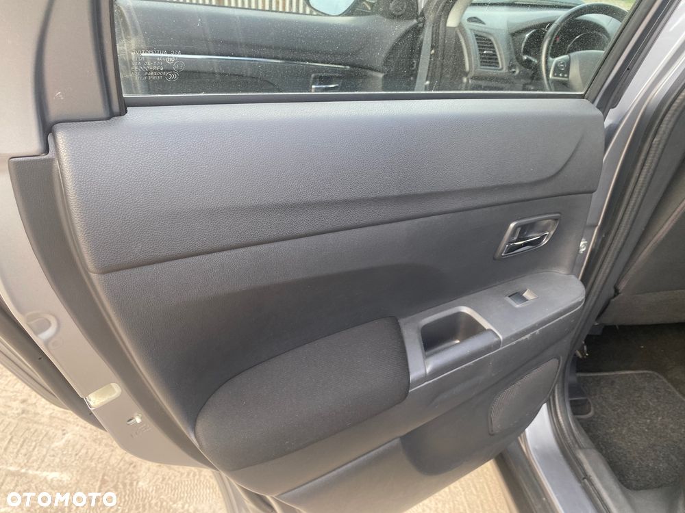 Mitsubishi ASX 1.6 2WD Comfort Edition - 16